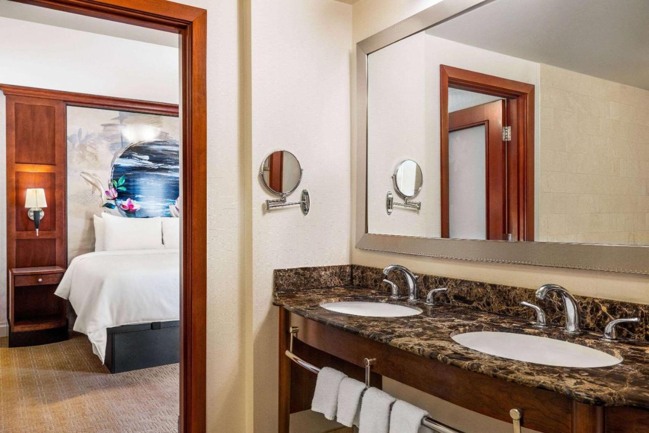 Viana Hotel And Spa, Trademark Collection By Wyndham Westbury Exteriér fotografie