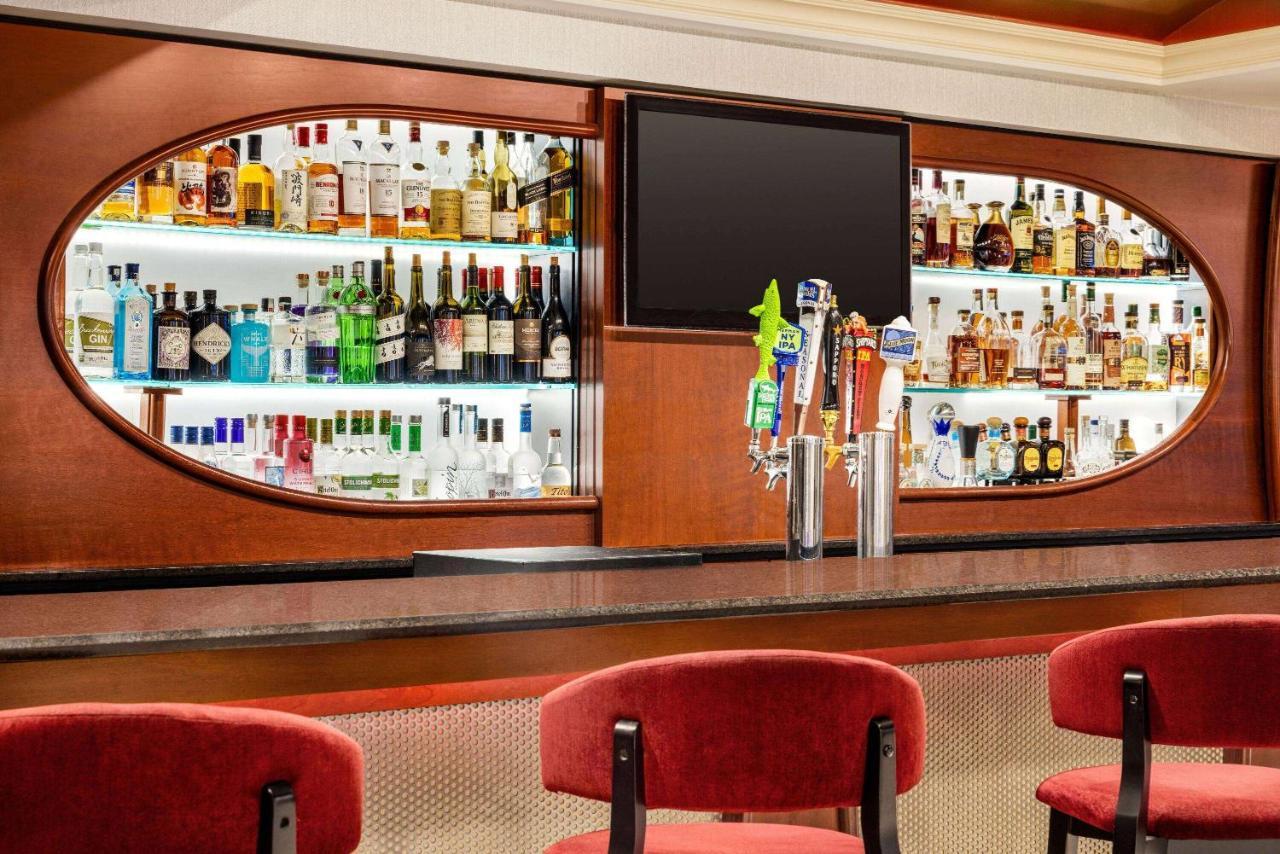 Viana Hotel And Spa, Trademark Collection By Wyndham Westbury Exteriér fotografie