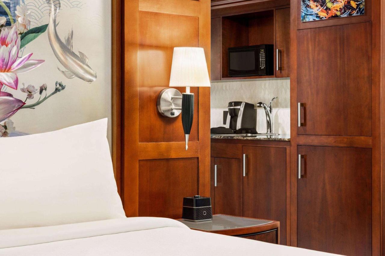 Viana Hotel And Spa, Trademark Collection By Wyndham Westbury Exteriér fotografie