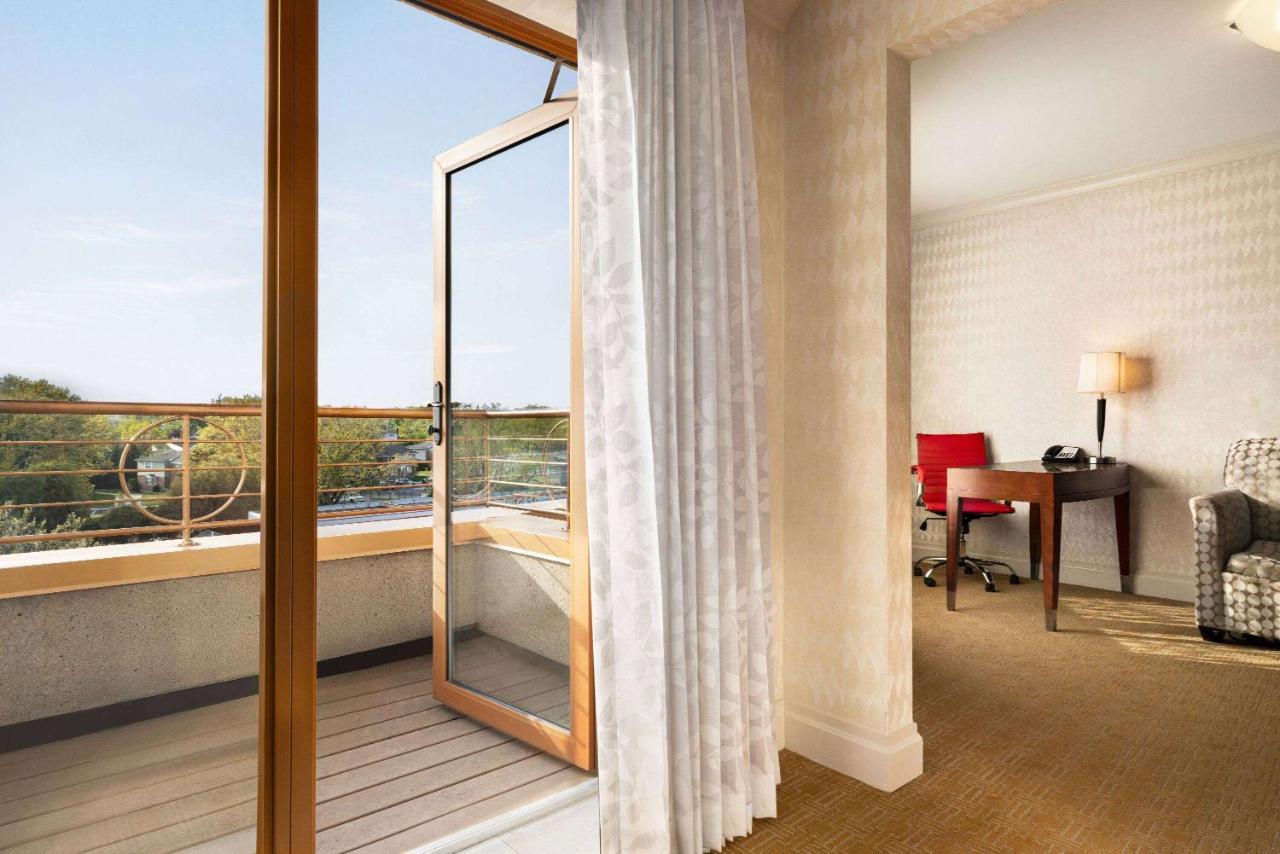 Viana Hotel And Spa, Trademark Collection By Wyndham Westbury Exteriér fotografie